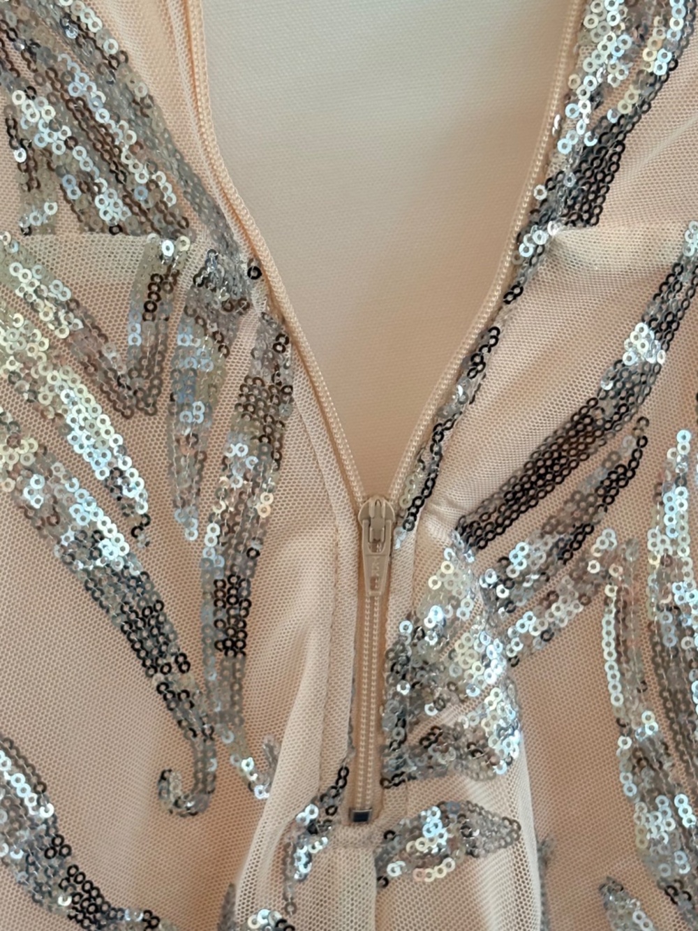 Windsor Silver & Nude M Spring Formal Prom Sparkle Sequin Glitter Dress - Picture 12 of 16